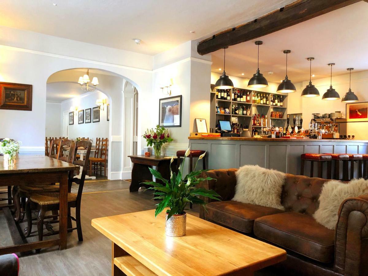 The Red Lion Hotel Oakford Экстерьер фото