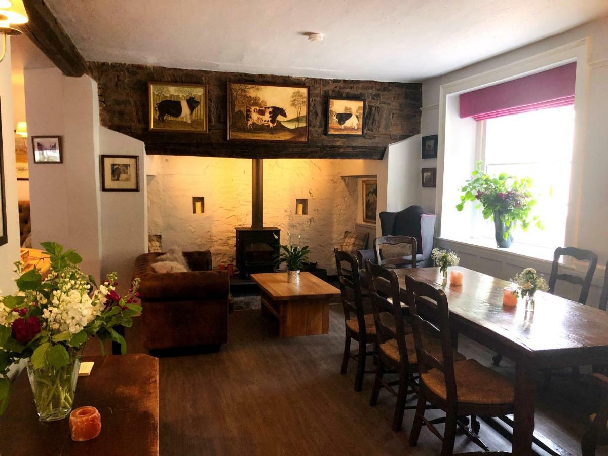 The Red Lion Hotel Oakford Экстерьер фото